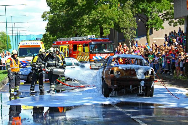 Hulpverlening op de Weth.v.Eschstraat